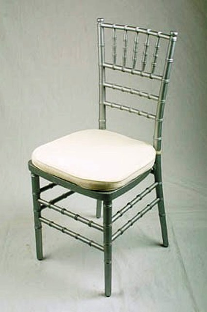 Chiavari Chair Silver with Ivory Cushion